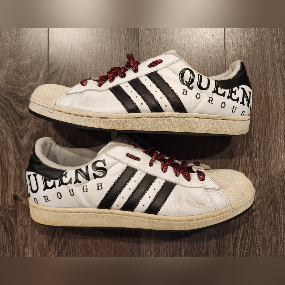 Adidas Superstar Limited Edition with Queens Borough Art No. 078777